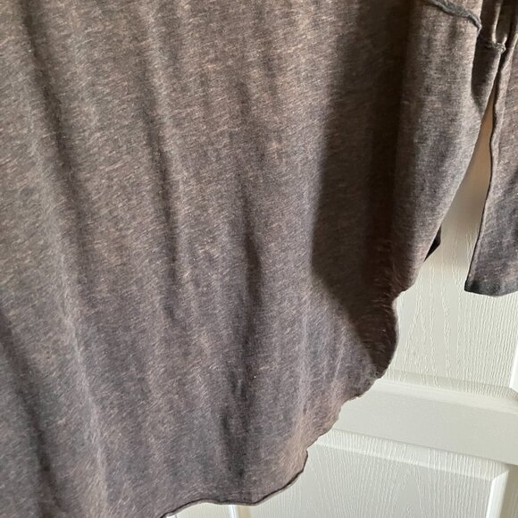 We the Free Oversized Gray/Brown Tee Shirt Size Medium Stretchy Comfy Boho - Picture 12 of 13